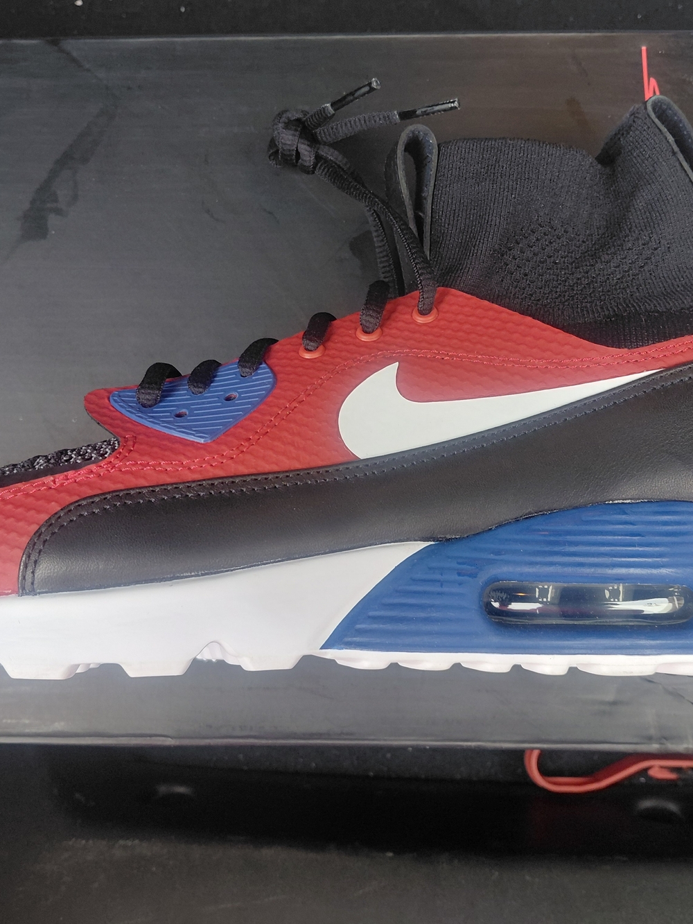 Limited Edition Nike Red Black Blue White Low-Top Air Sneaker